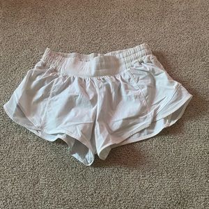 EUC Lululemon white hottie hot shorts